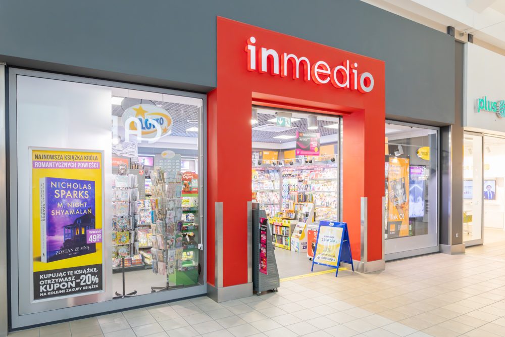 Witryna salonu Inmedio w M1 Kraków