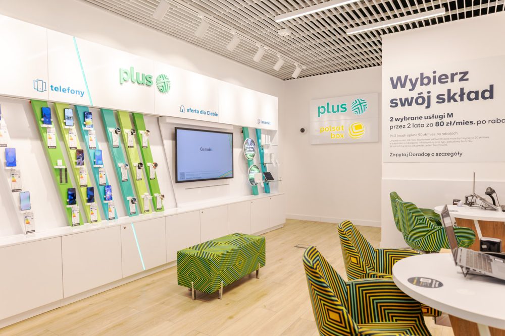 Wnętrze salonu Plus i Polsat Box w M1 Kraków