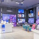 Wnętrze sklepu Sony Centre w M1 Kraków