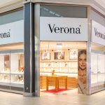 Wejście do salonu biżuterii Verona w M1 Kraków