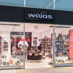 Witryna sklepu obuwniczego Wojas w M1 Kraków
