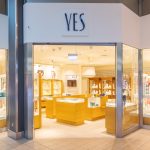 Witryna salonu YES w M1 Kraków