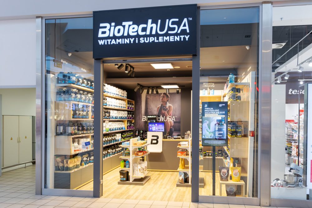 Witryna sklepu BioTech USA w M1 Kraków